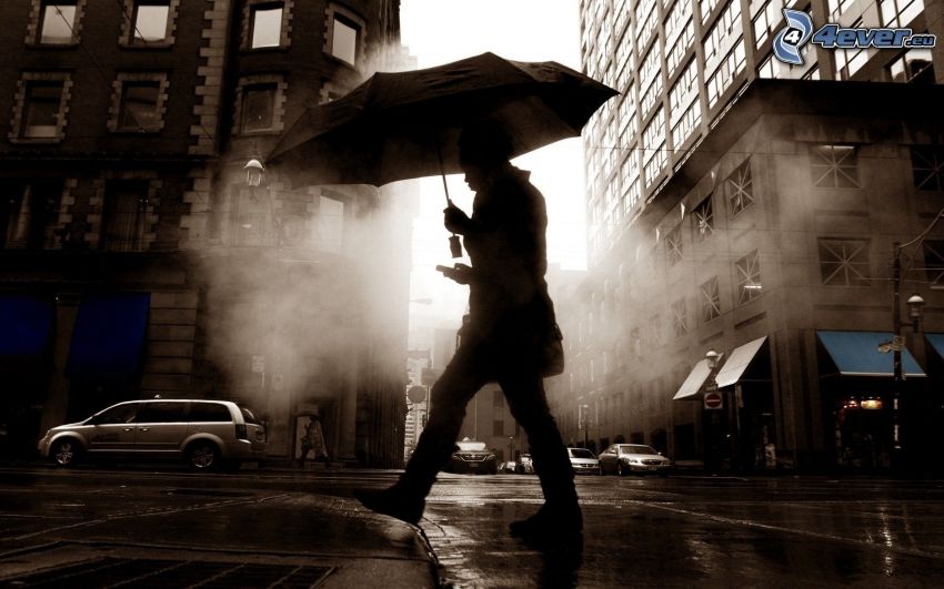 Hombre con paraguas, calle, sepia