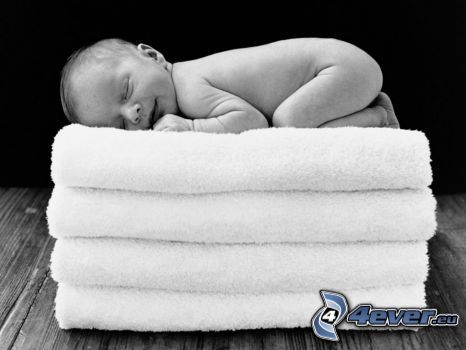 bebé durmiendo, toalla