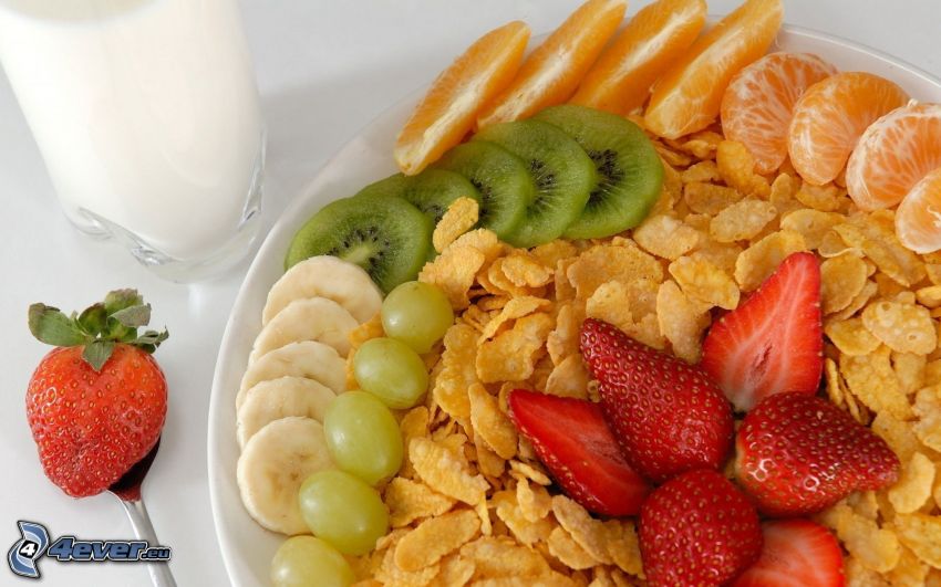 petit-déjeuner, fruits, fraises, mandarine, orange, kiwi, la banane, raisin, flocons de maïs, lait