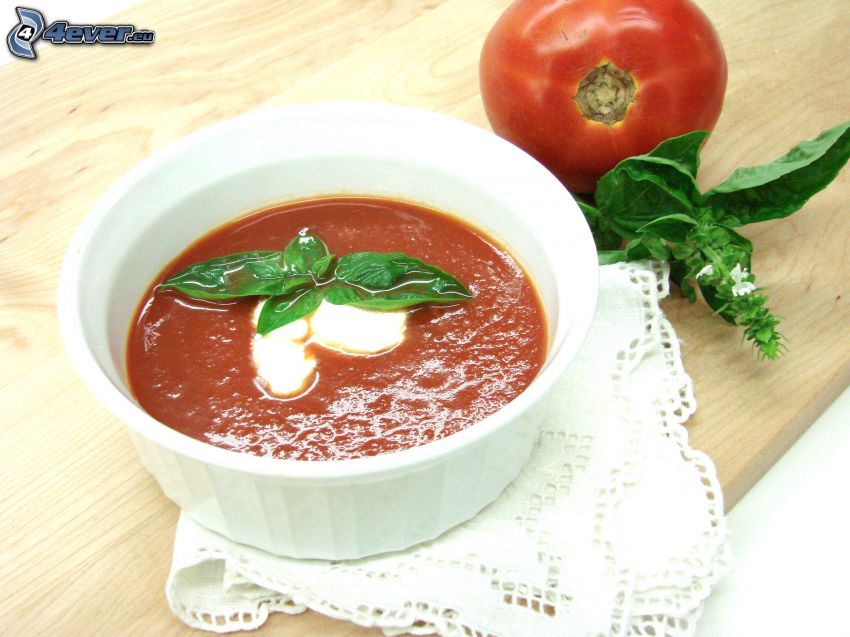 soupe à la tomate, basilic, tomate