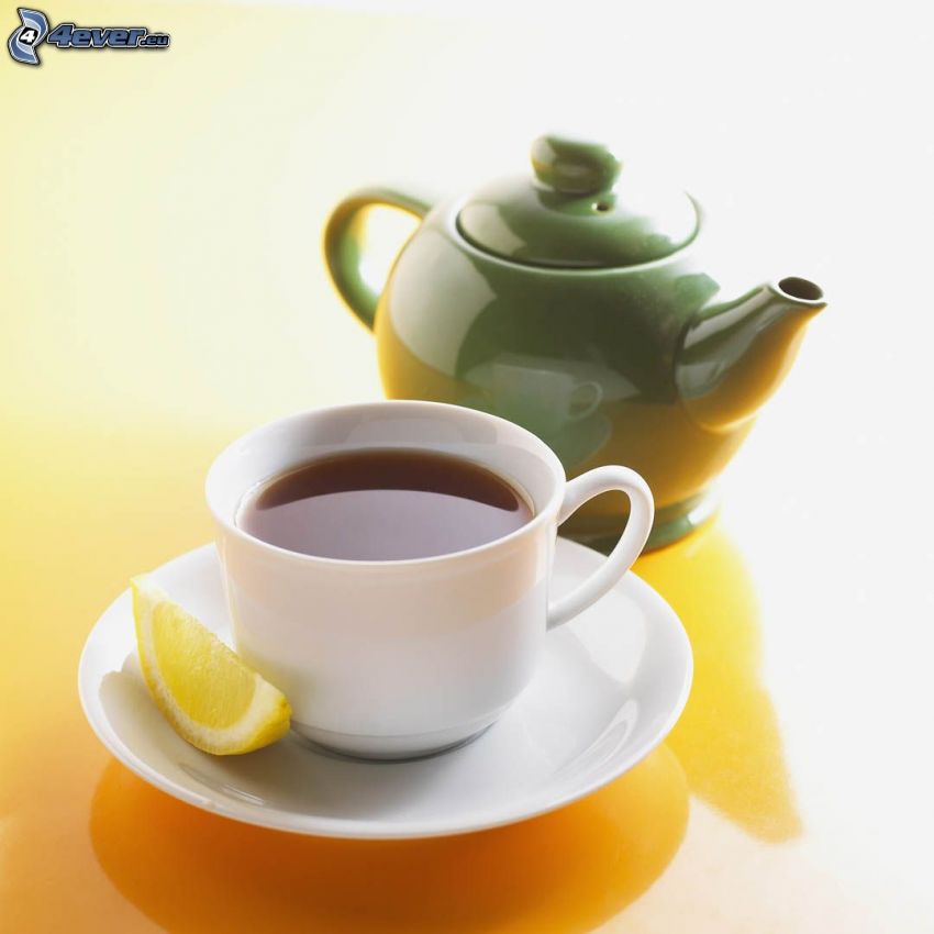 tasse du thé, théière, citron