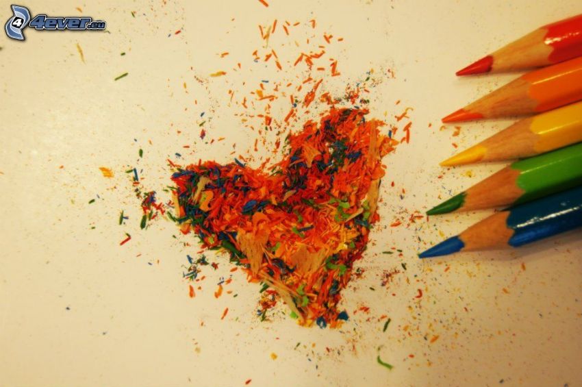cœur, crayons colorés