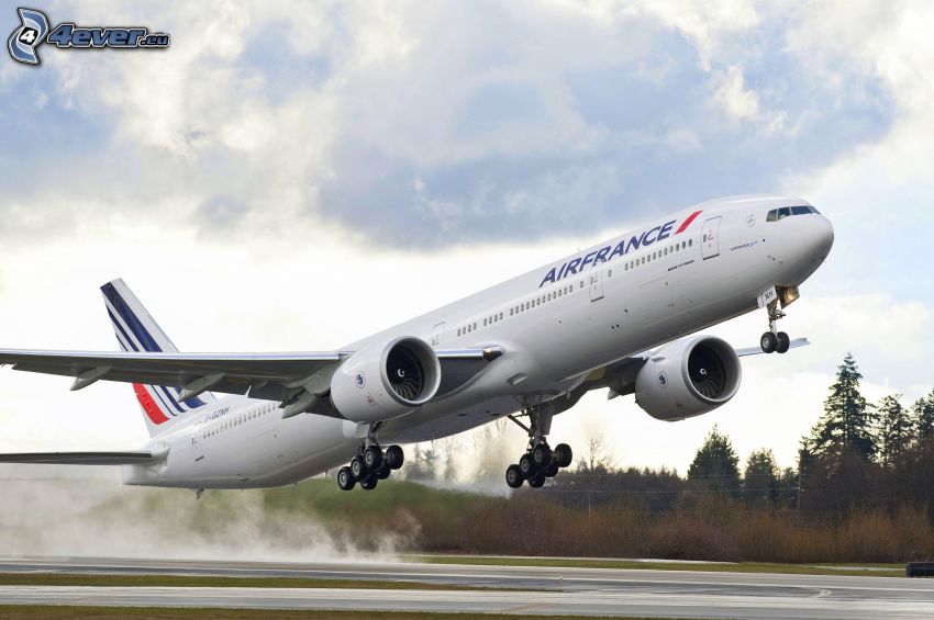 Boeing 777, Air France, décollage