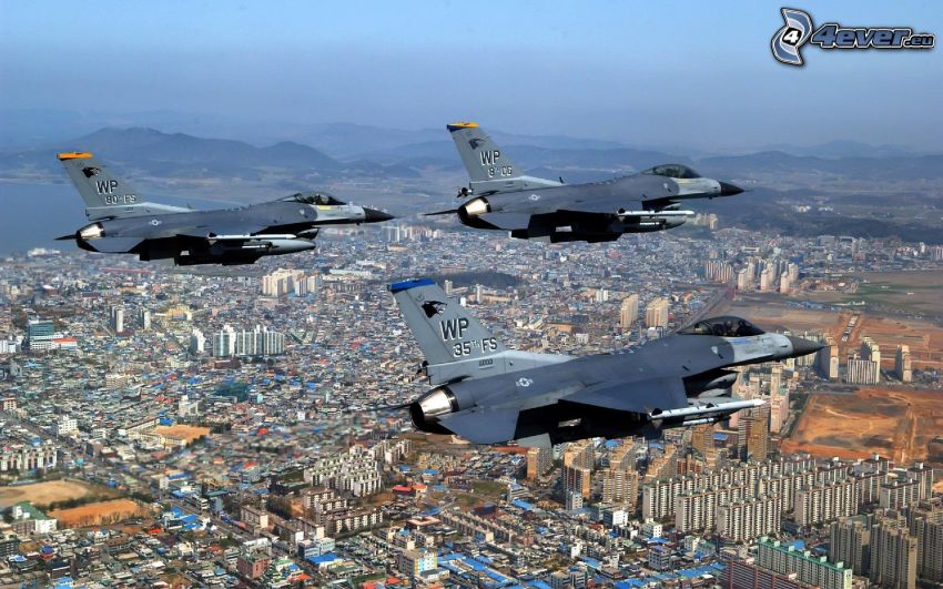 F-16 Fighting Falcon, formation, ville