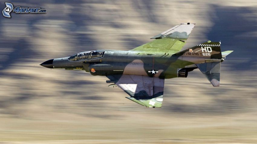 F-4 Phantom II, avion de chasse