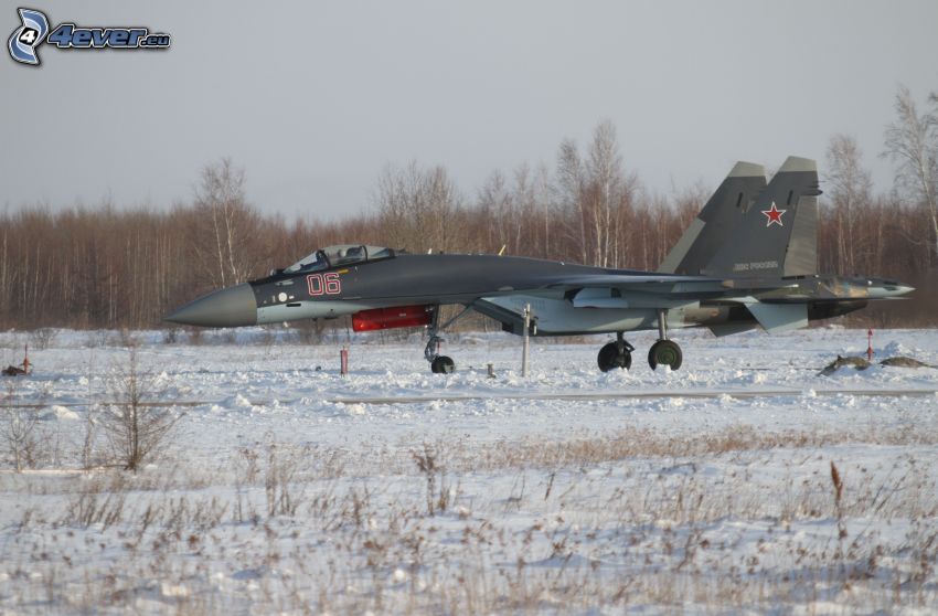 Sukhoi Su-35, neige