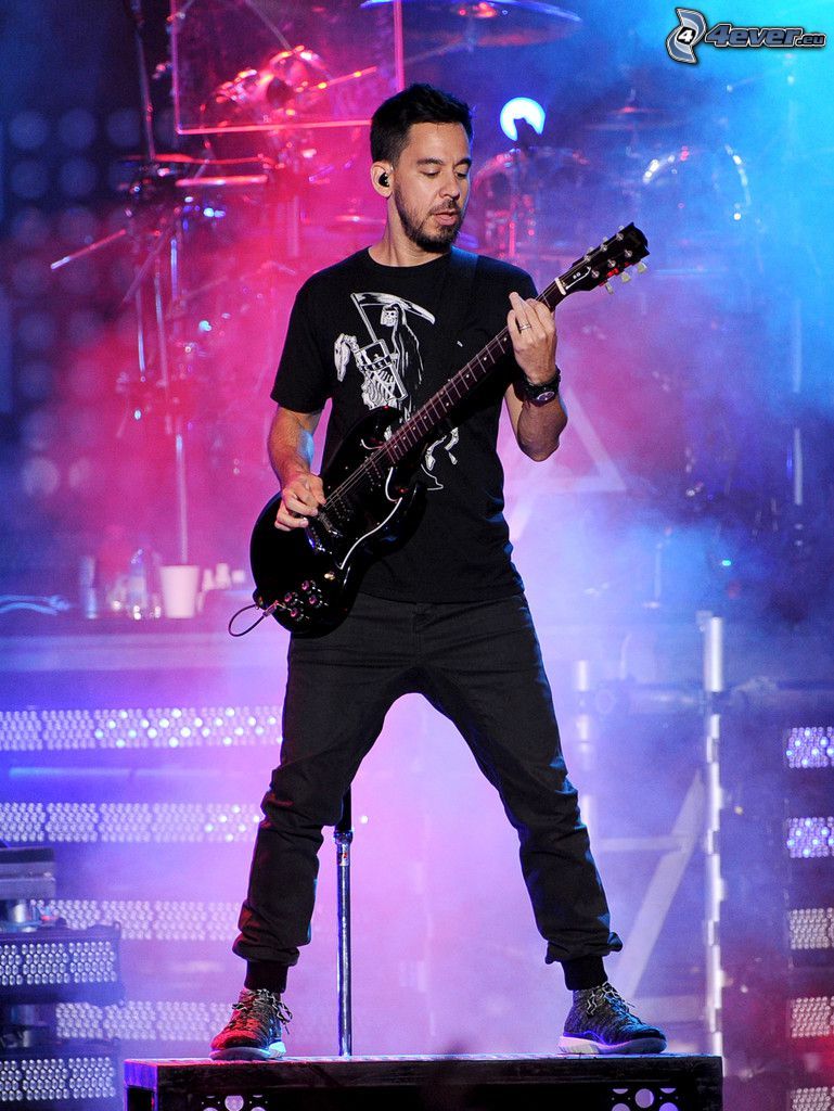 Mike Shinoda, concert, Guitariste
