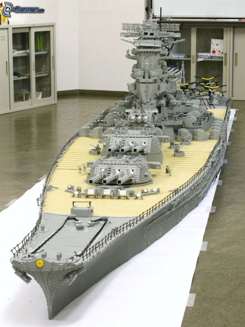 navire de guerre, Lego