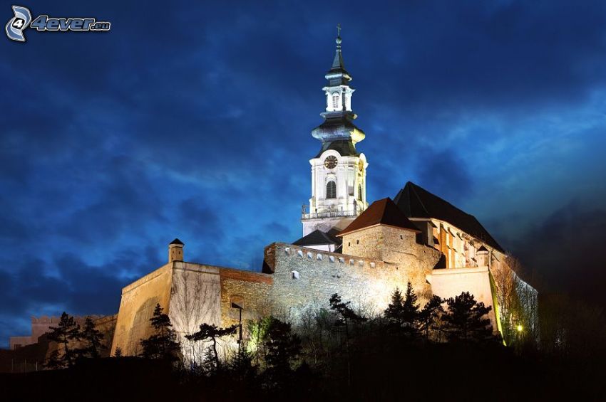 château, Nitra, Slovaquie, soirée, éclairage