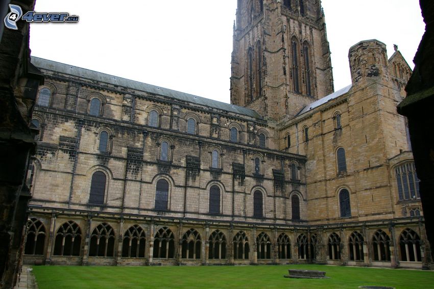 La cathédrale de Durham, cour