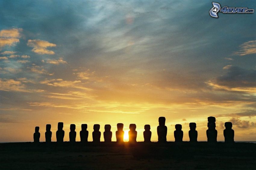statues Moai, coucher du soleil, Île de pâques