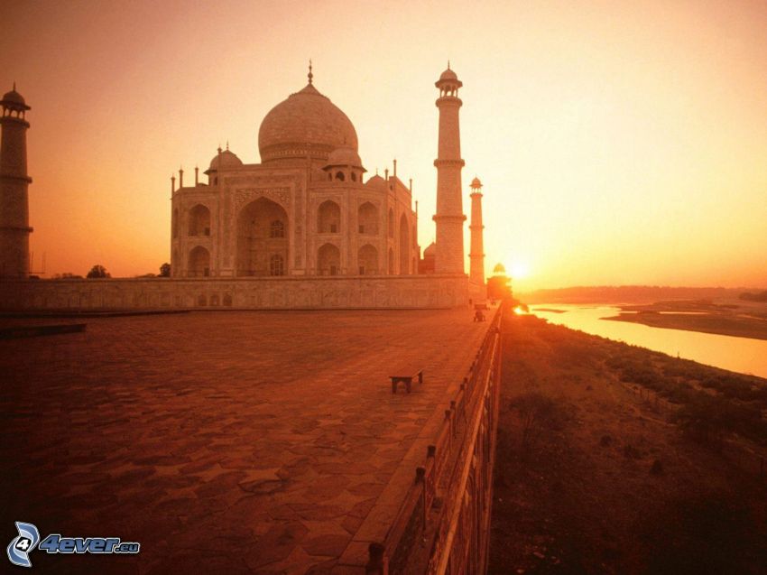 Taj Mahal, rivière, coucher du soleil