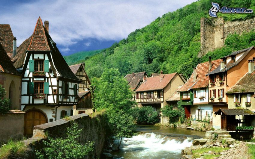 Kaysersberg, village, ruisseau, maisons