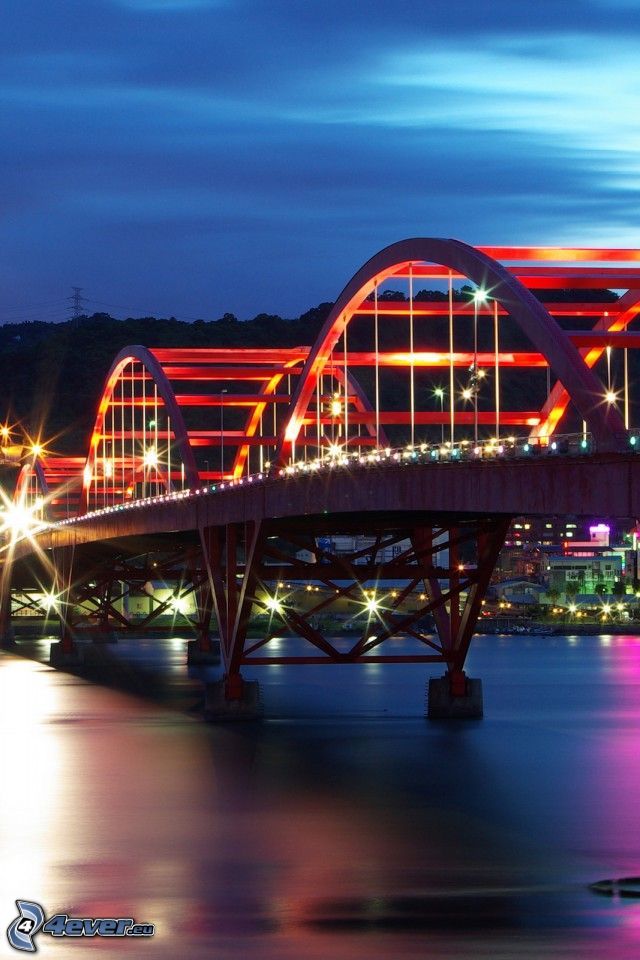 Guandu Bridge, pont illuminé