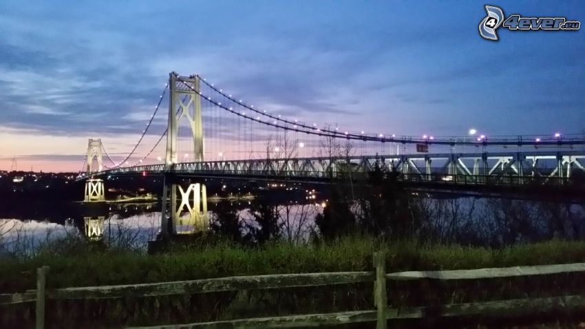 Mid-Hudson Bridge, pont illuminé