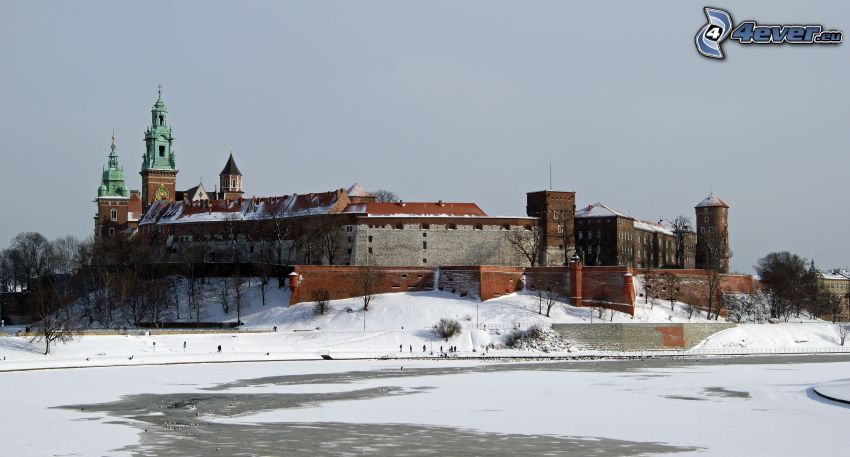 Château de Wawel, Cracovie, rivière, neige