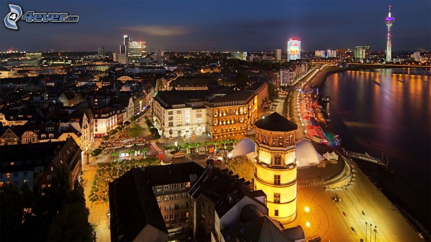 Düsseldorf, ville dans la nuit