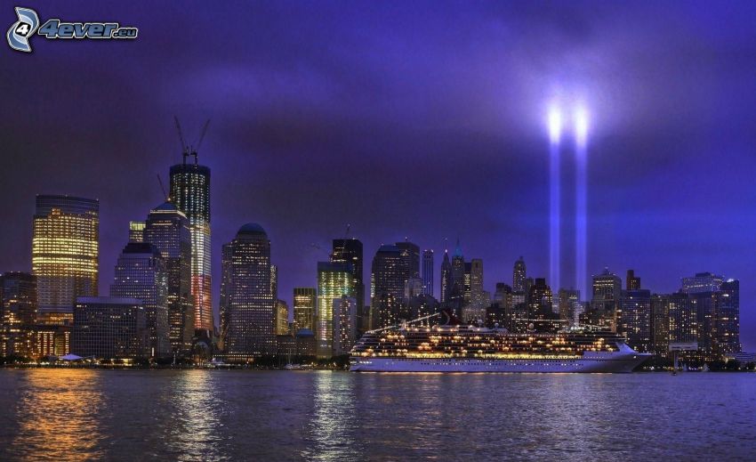 Manhattan, WTC memorial, ville dans la nuit