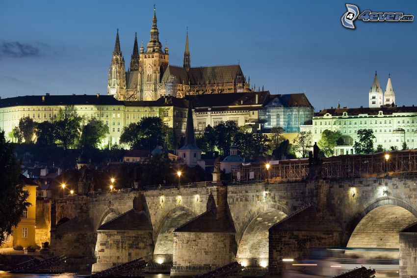 Prague, Château de Prague, Pont Charles, ville de nuit