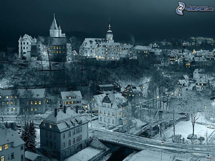 ville dans la nuit, neige