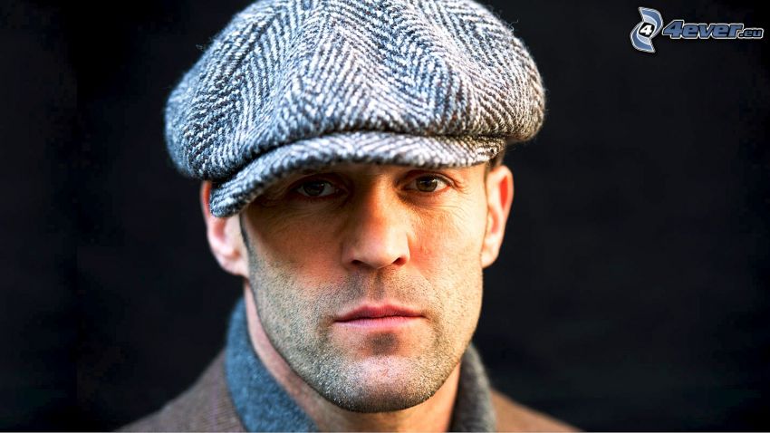 Jason Statham, chapeau