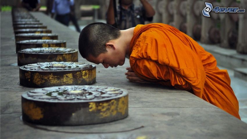 le moine, la prière
