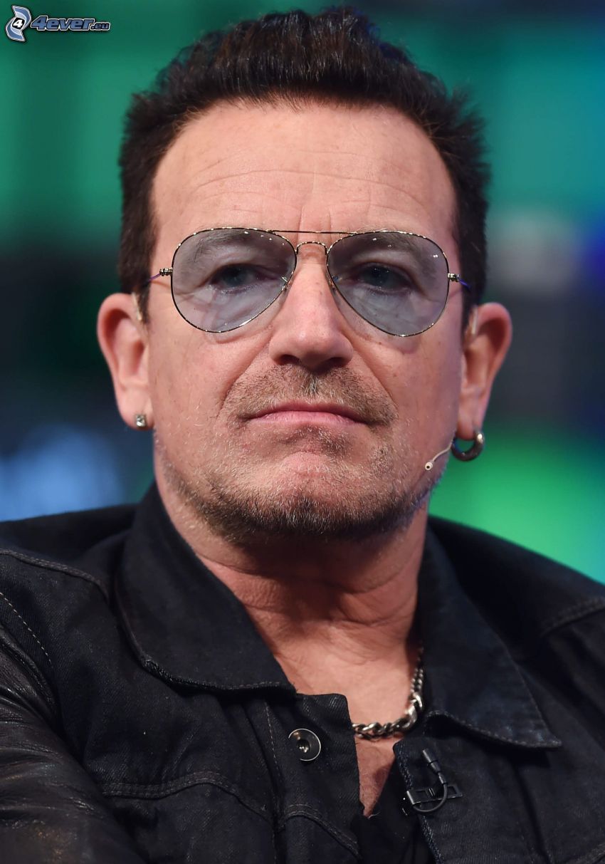 Bono Vox, homme avec des lunettes