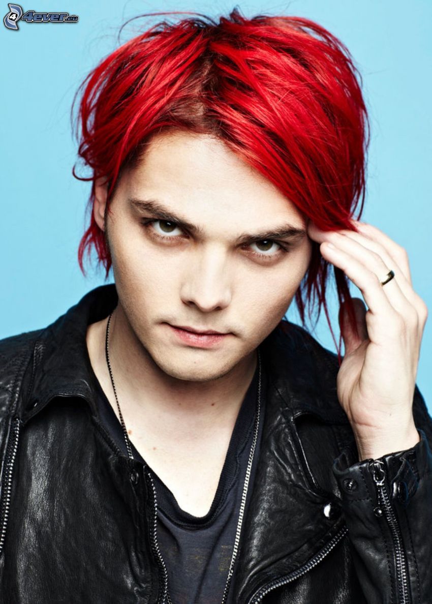 Gerard Way, cheveux rouge