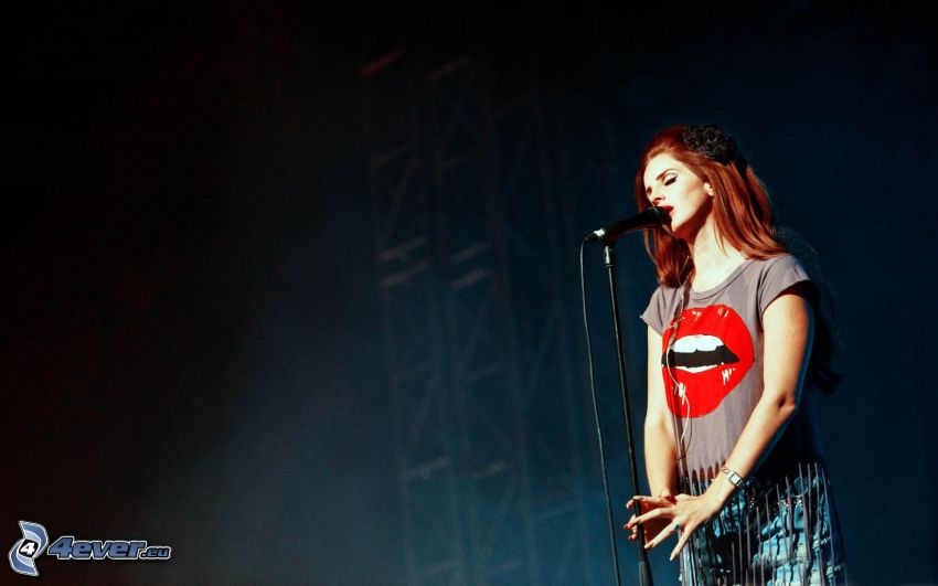 Lana Del Rey, rousse, chant