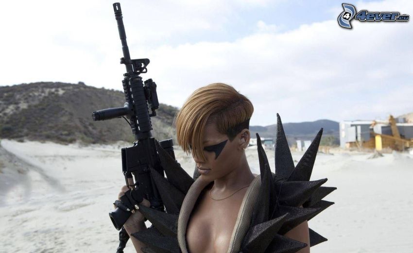 Rihanna, mitraillette