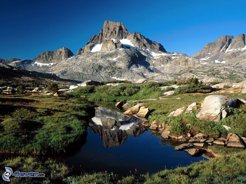 montagnes, colline, ruisseau, ciel, pierres