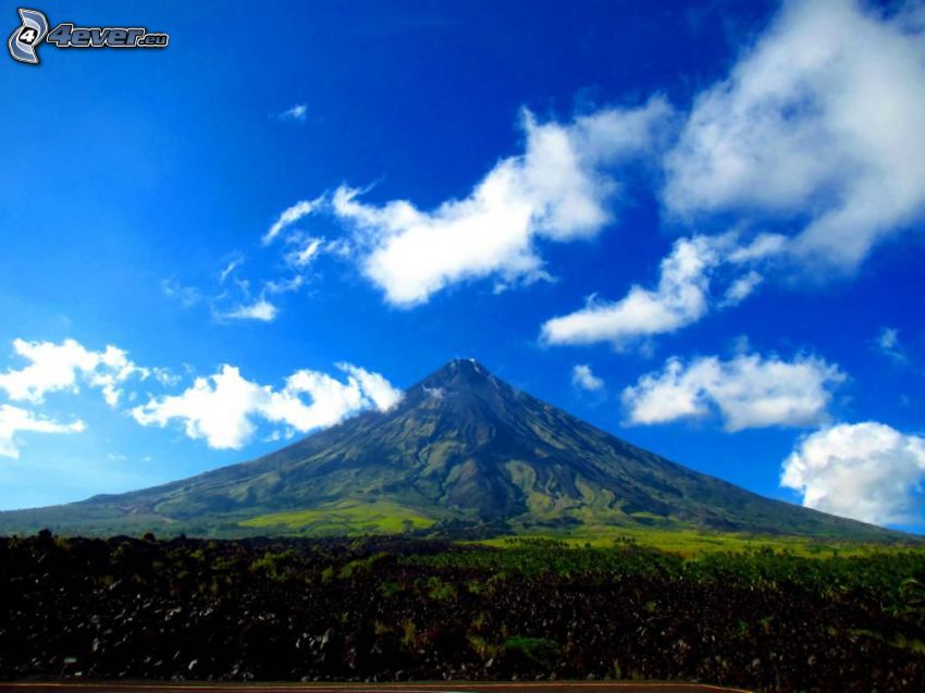 Mount Mayon, Philippines, nuages