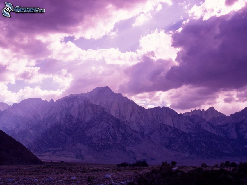 Mount Whitney, collines, nuages