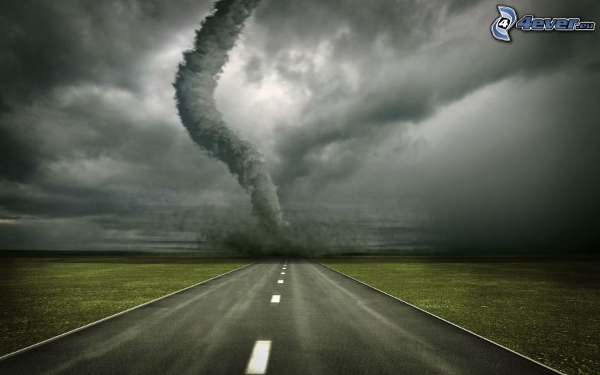 tornade, route, nuages sombres