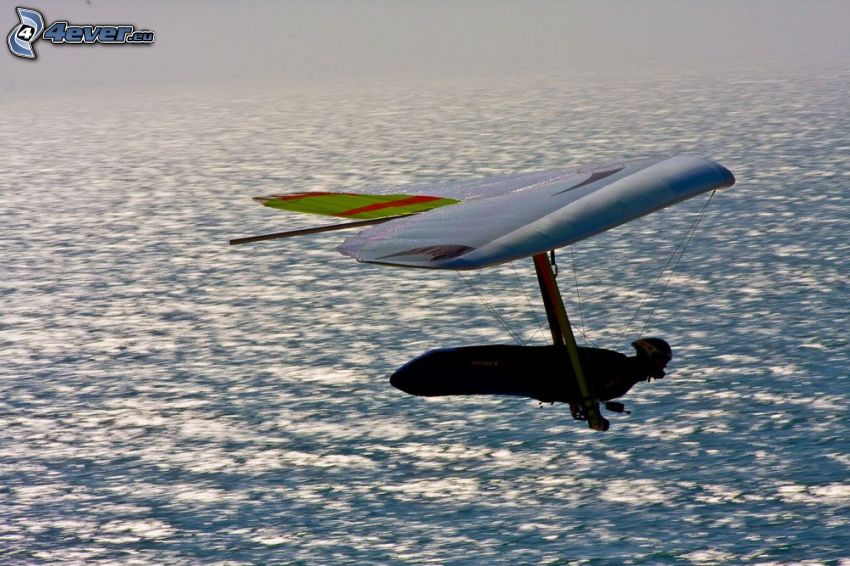 deltaplane, vue sur la mer