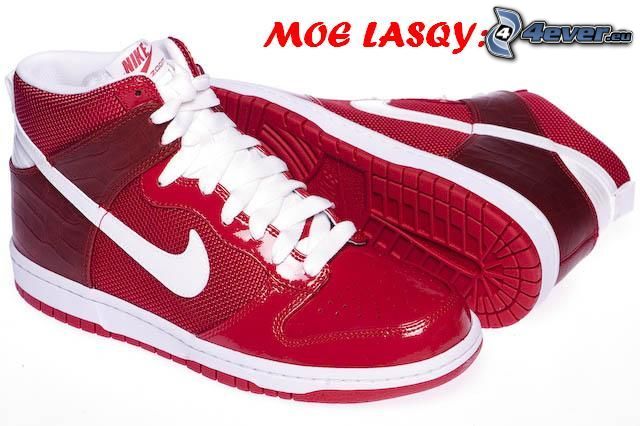 Nike, chaussures de tennis rouges
