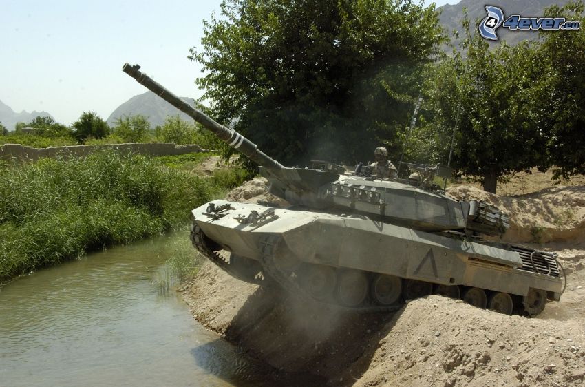 M1 Abrams, char, ruisseau