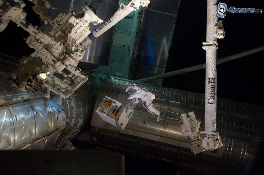 Station Spatiale Internationale ISS, astronaute, STS 135