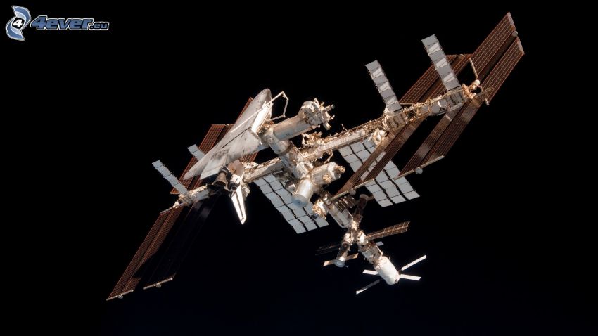 Station Spatiale Internationale ISS, Endeavour attaché à l'ISS