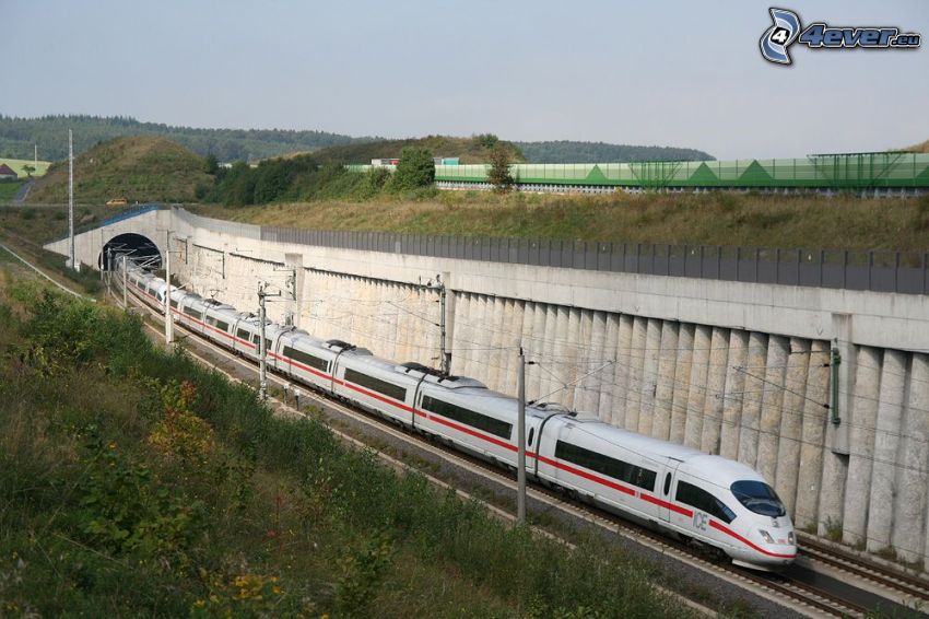 ICE 3, train à grande vitesse, le tunnel de chemin de fer