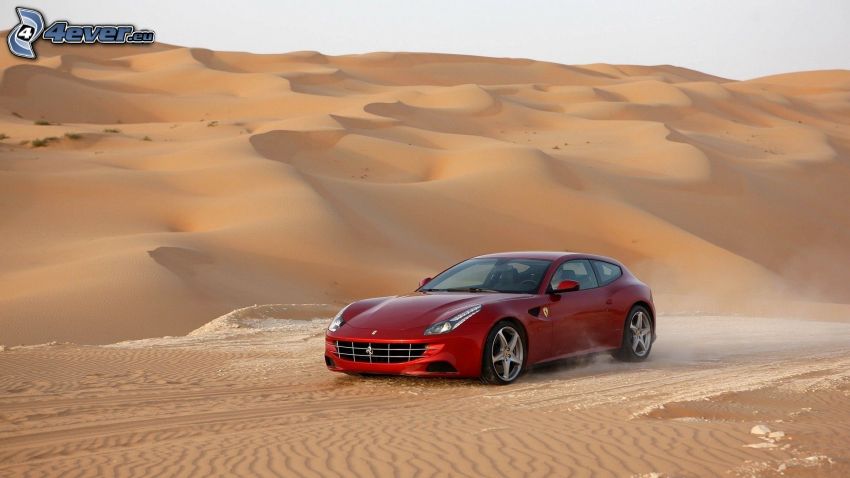 Ferrari FF, désert