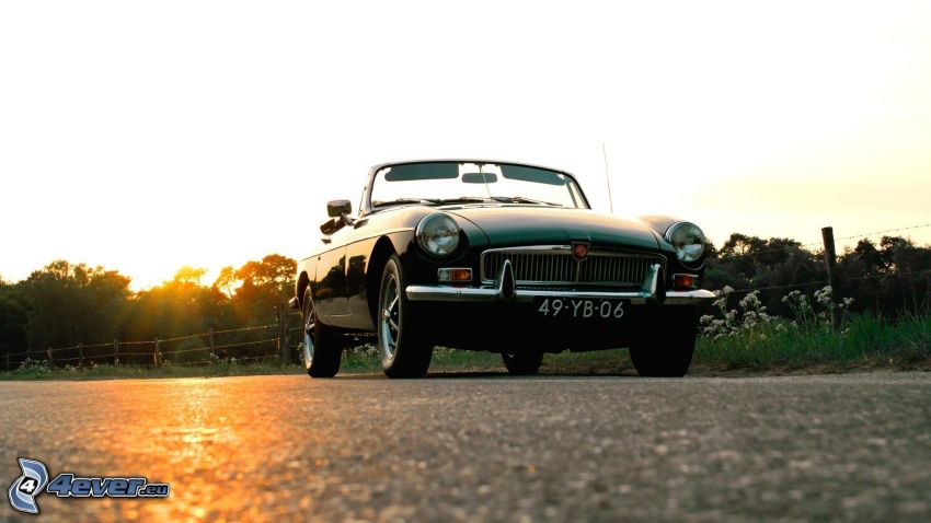 MG MGB, automobile de collection, cabriolet, coucher du soleil