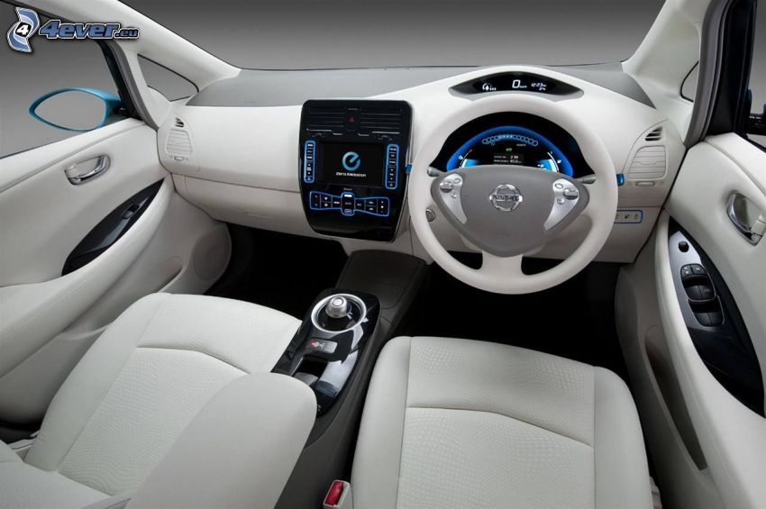 Nissan Leaf, intérieur, tableau de bord, volant, navigation