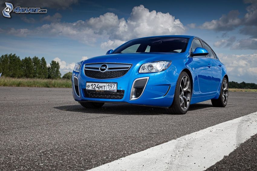 Opel Insignia OPC, route, nuages