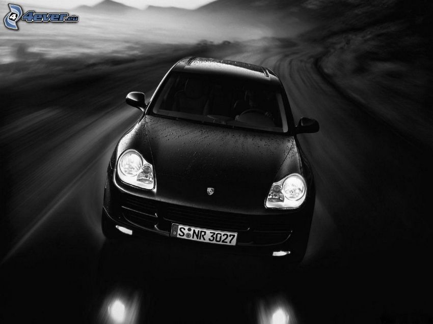 Porsche Cayenne, la vitesse, noir et blanc