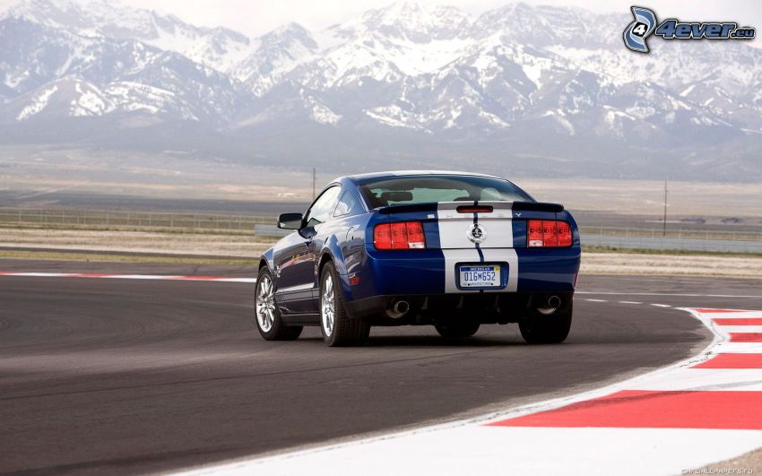 Shelby GT500CR, circuit automobile, montagnes enneigées