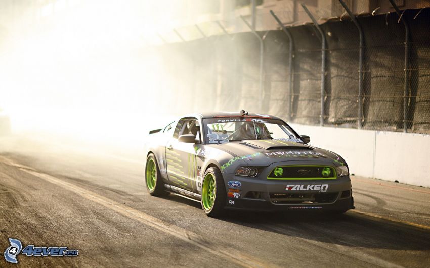 Ford Mustang RTR-X, voiture de course