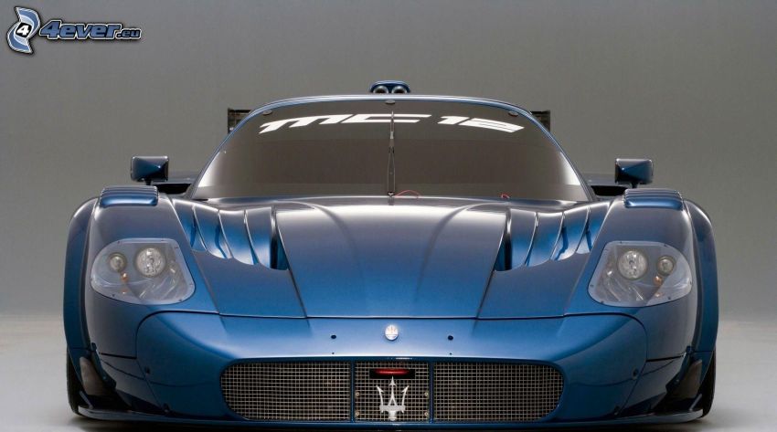 Maserati, la calandre, voiture de sport