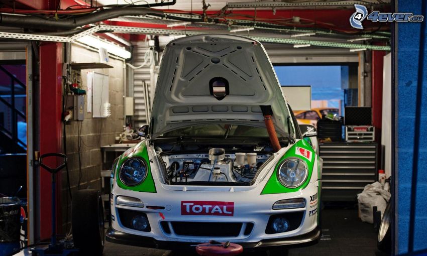 Porsche, voiture de course, moteur, atelier