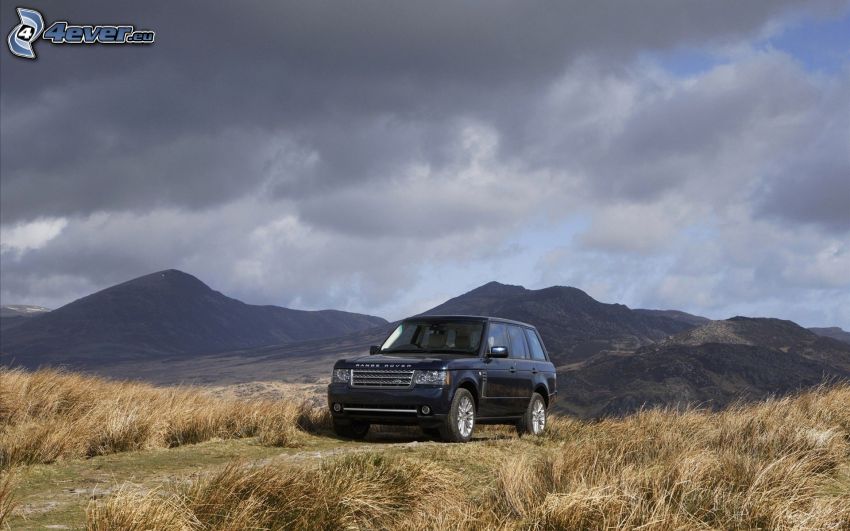 Range Rover, montagne, prairie, nuages sombres